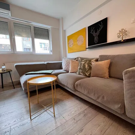 Pearl Center - 2bdr Apartment Bucharest