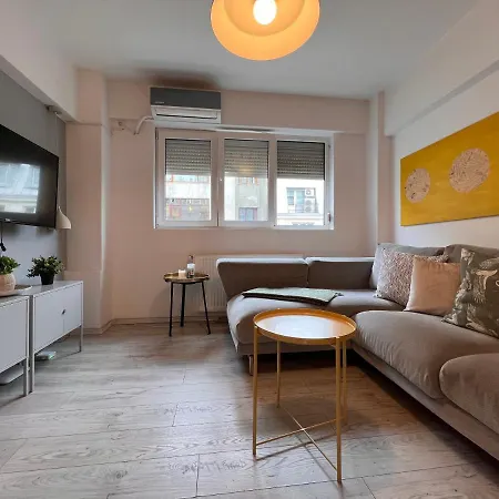 Pearl Center - 2bdr Apartment Bucharest