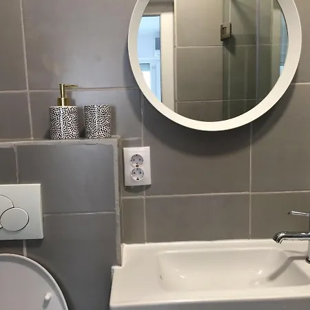 Pearl Center - 2bdr Daire Bükreş